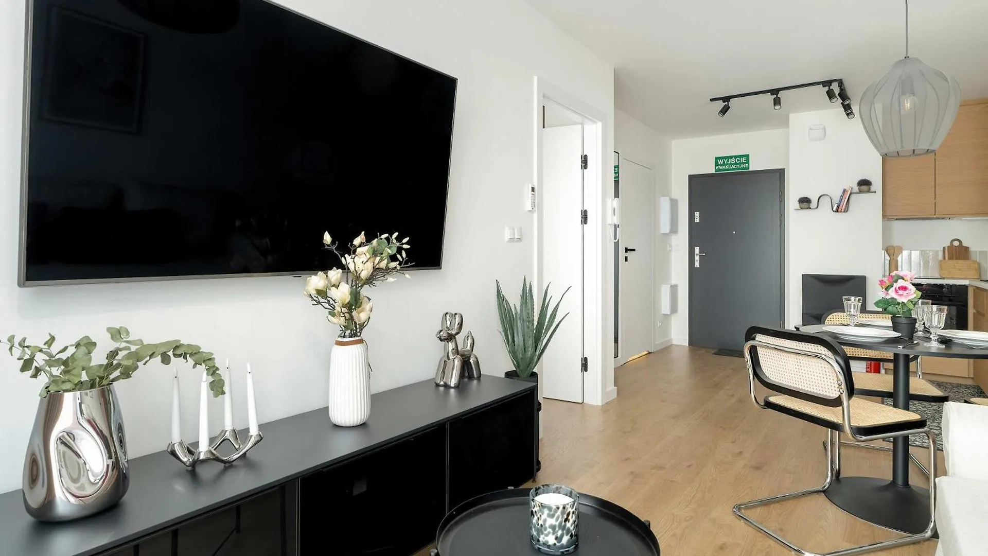 Komfortowy Apartament W Poznaniu Parking & Klimatyzacja By Noclegi Renters Appartement